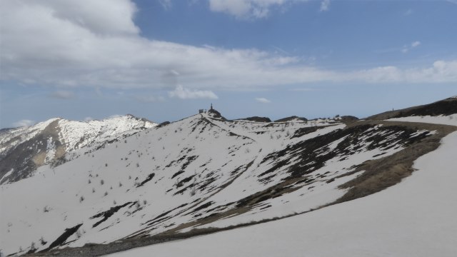 La statue du Redentore vue du Mont Saccarel