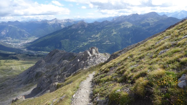 Sentier du retour, avec vue sur la Vallée de la Guisane