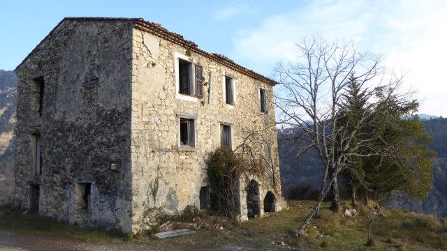 Lieu-dit le Cianet, face à la Tour