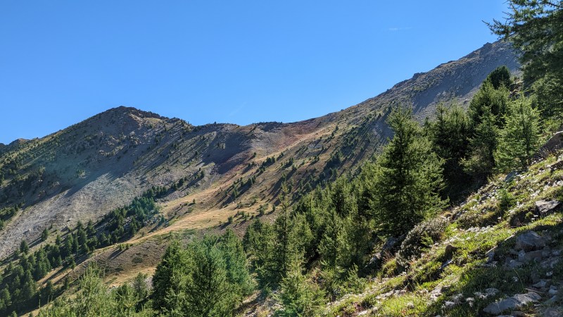 Sous le Col de Terre Rouge