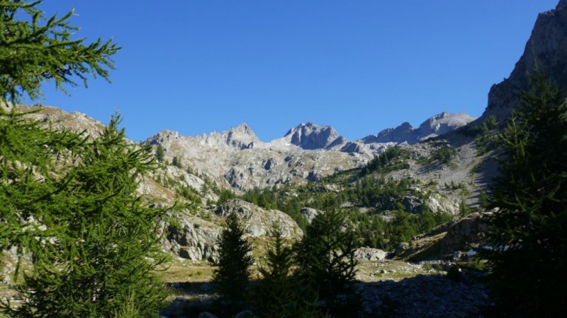 De la Madone de Fenestre, le Caïre Cabret est tout à droite.