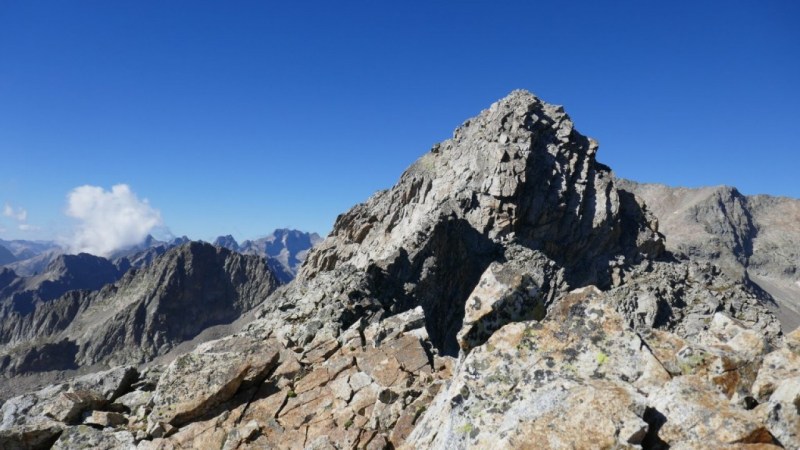 De l'antécime vers le Caïre Cabret