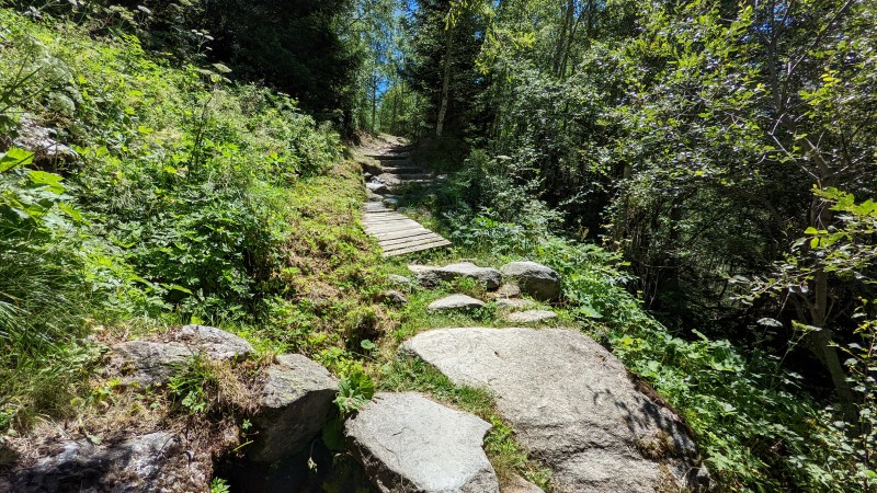 Petit passage d'un ruisseau