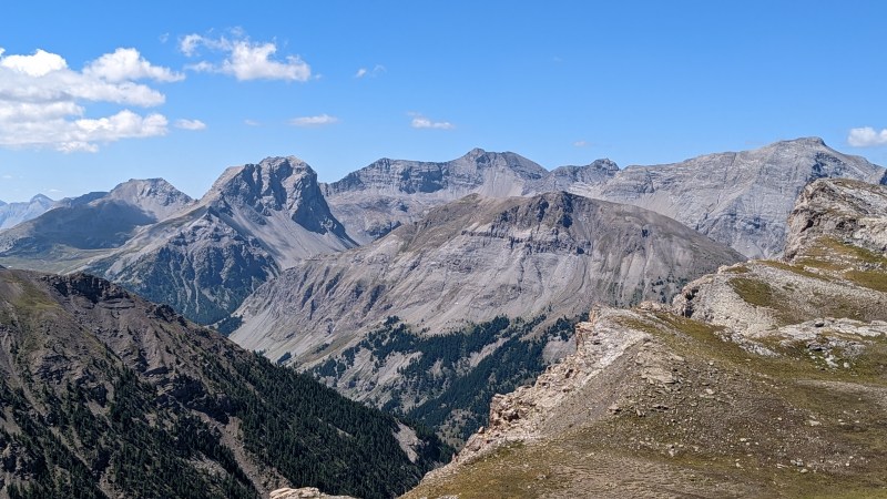 Vue sur le Mont Pelat et le Cimet