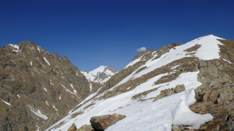 Arrivée à notre point final, avec la Cime de Paranova à droite