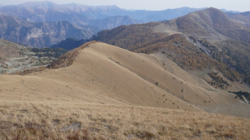 De la Cime de Barchenzane vers la Baisse de Peïrefique