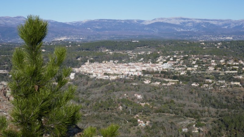 Bagnols-en-Forêt de l'oppidum