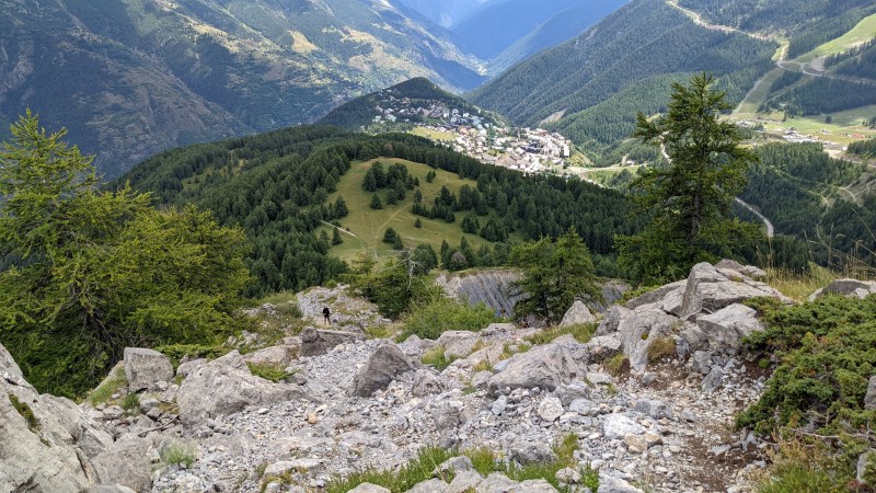 La descente vers Auron, par le Sommet d'Auron