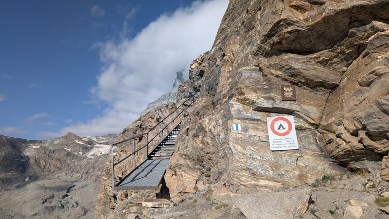 Première passerelle de la montée