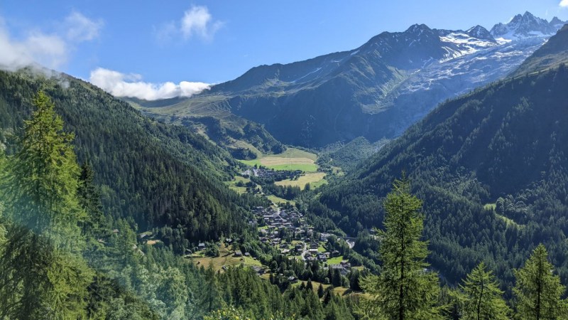 Montée au-dessus de Montroc et Le Tour