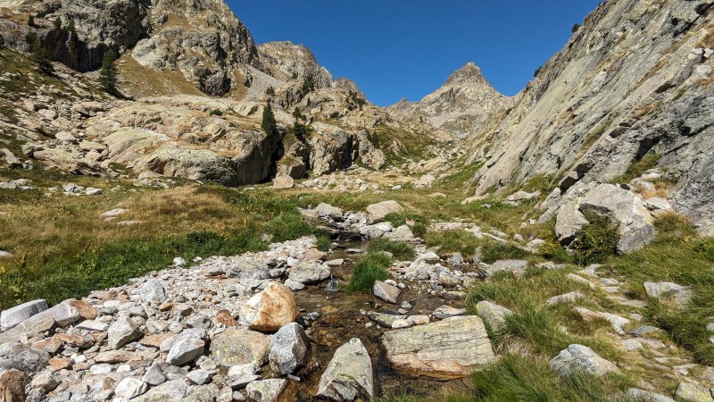 Devant la Cime de Baissette