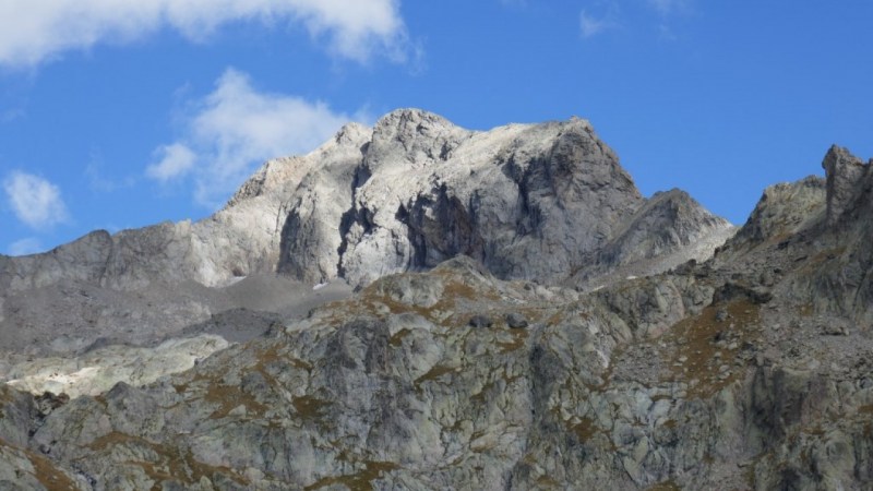 La Cime du Gélas est juste au-dessus