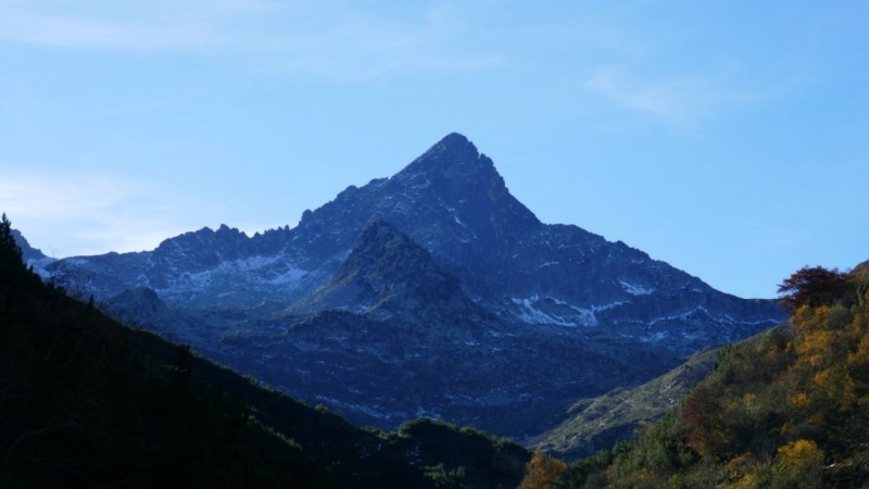 Soudain, le Monte del Frisson apparaît