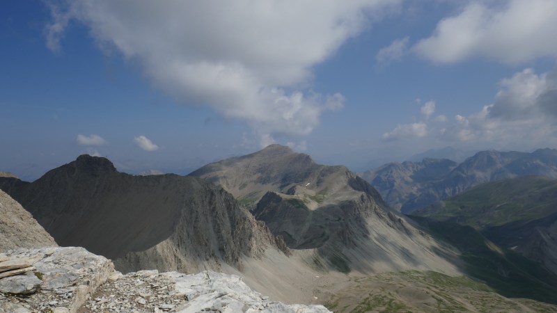 De la crête, vue sur le voisin Cimet