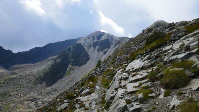 Montée vers la crête du Mont Saint-Sauveur