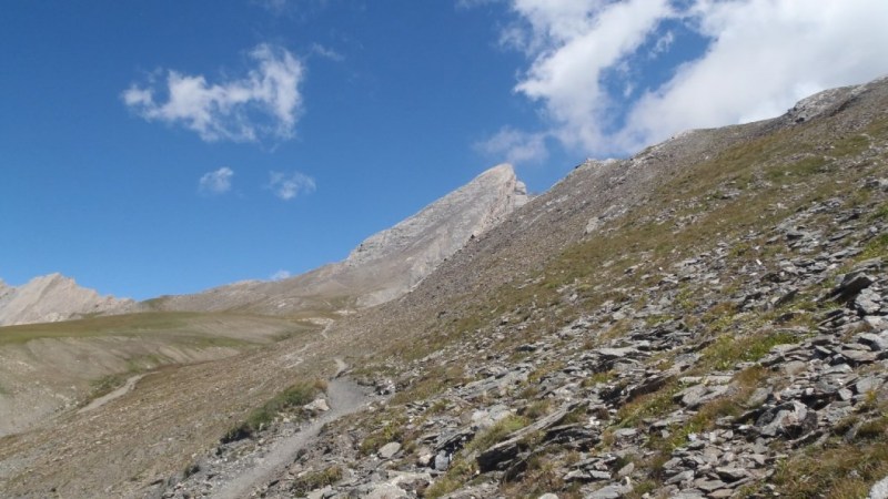 Le Pain de Sucre est juste là, au-dessus du Col Agnel