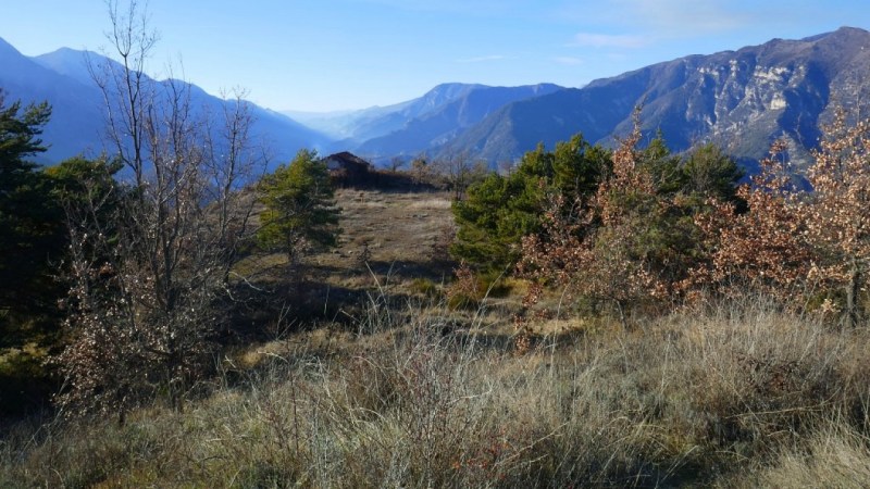 Le plateau avant le fort