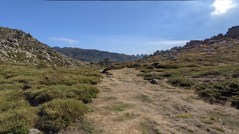 Vue vers les Aiguilles de Bavella