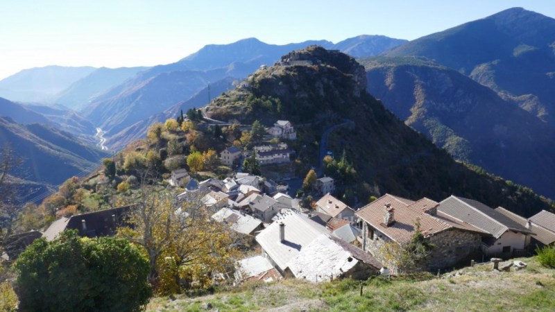 Au départ du village de Rimplas