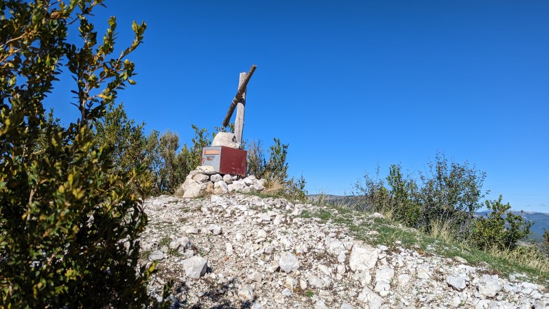 Au sommet du Roc de l'Aigle