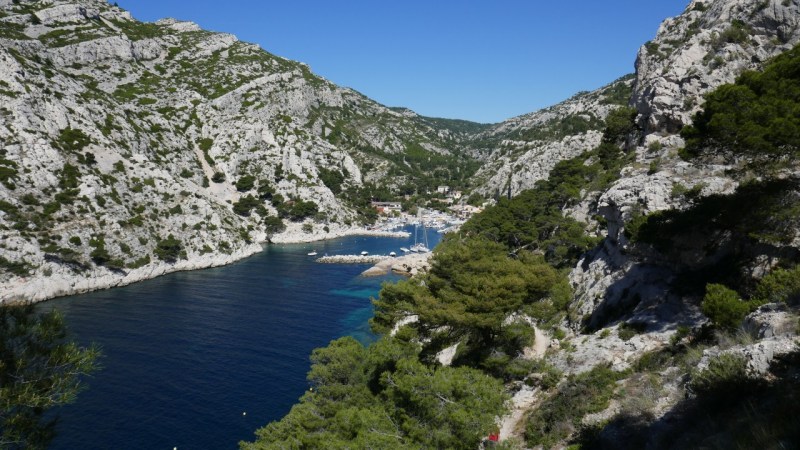 En arrivant dans la Calanque de Morgiou