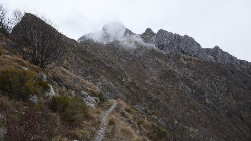 Vers le Col du Corbeau